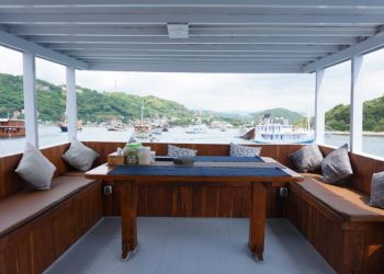 Pesan paket wisata ke Labuan Bajo untuk tiket pesawat+hotel dengan harga promo termurah. Dapatkan penawaran harga terbaik untuk paket liburan Anda Pesan paket wisata ke Labuan Bajo untuk tiket pesawat+hotel dengan harga promo termurah. Dapatkan penawaran harga terbaik untuk paket liburan Anda